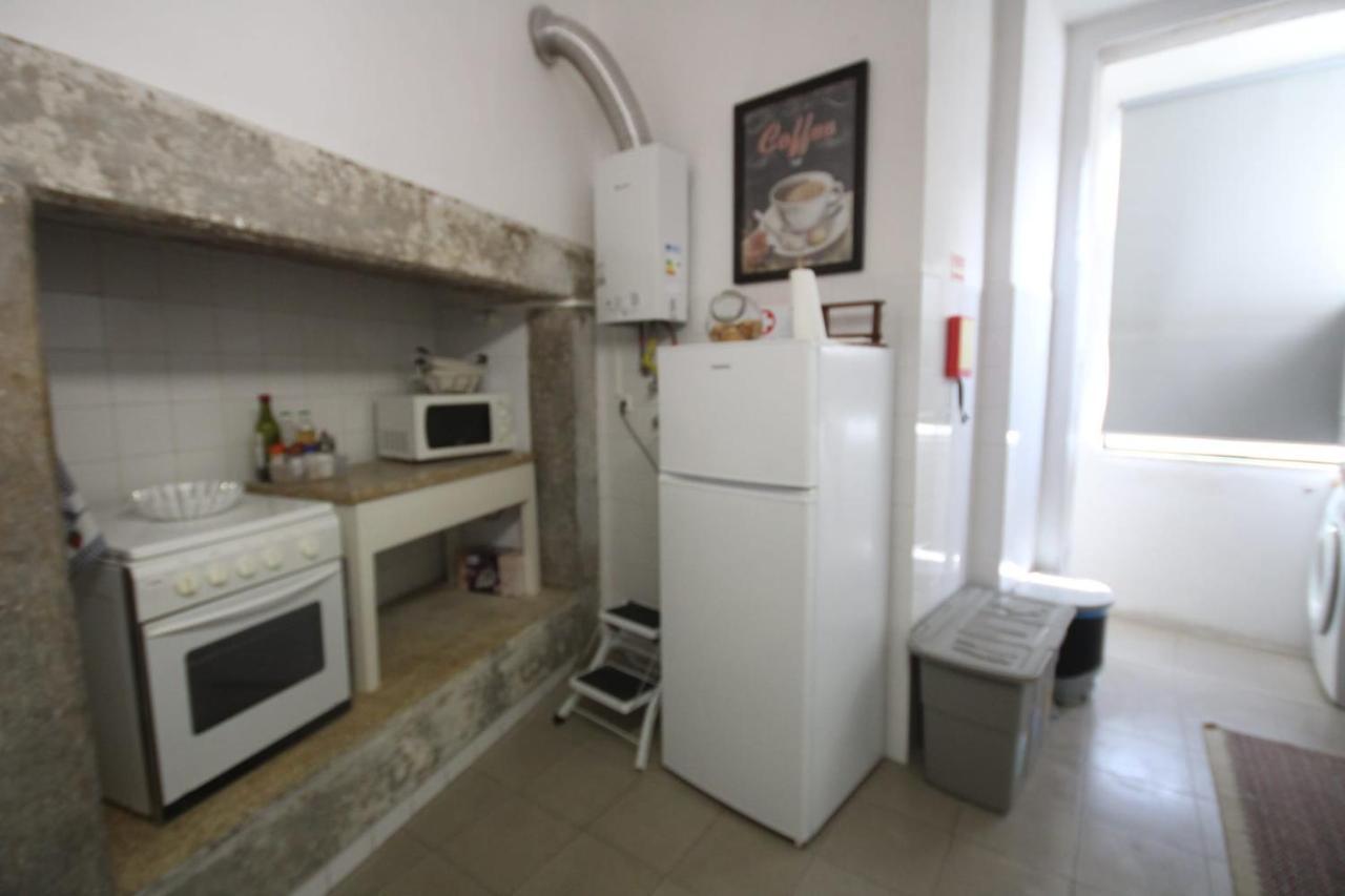 Romantic Chiado 7 -Private Small Single Room With No Outside Window Lisboa المظهر الخارجي الصورة