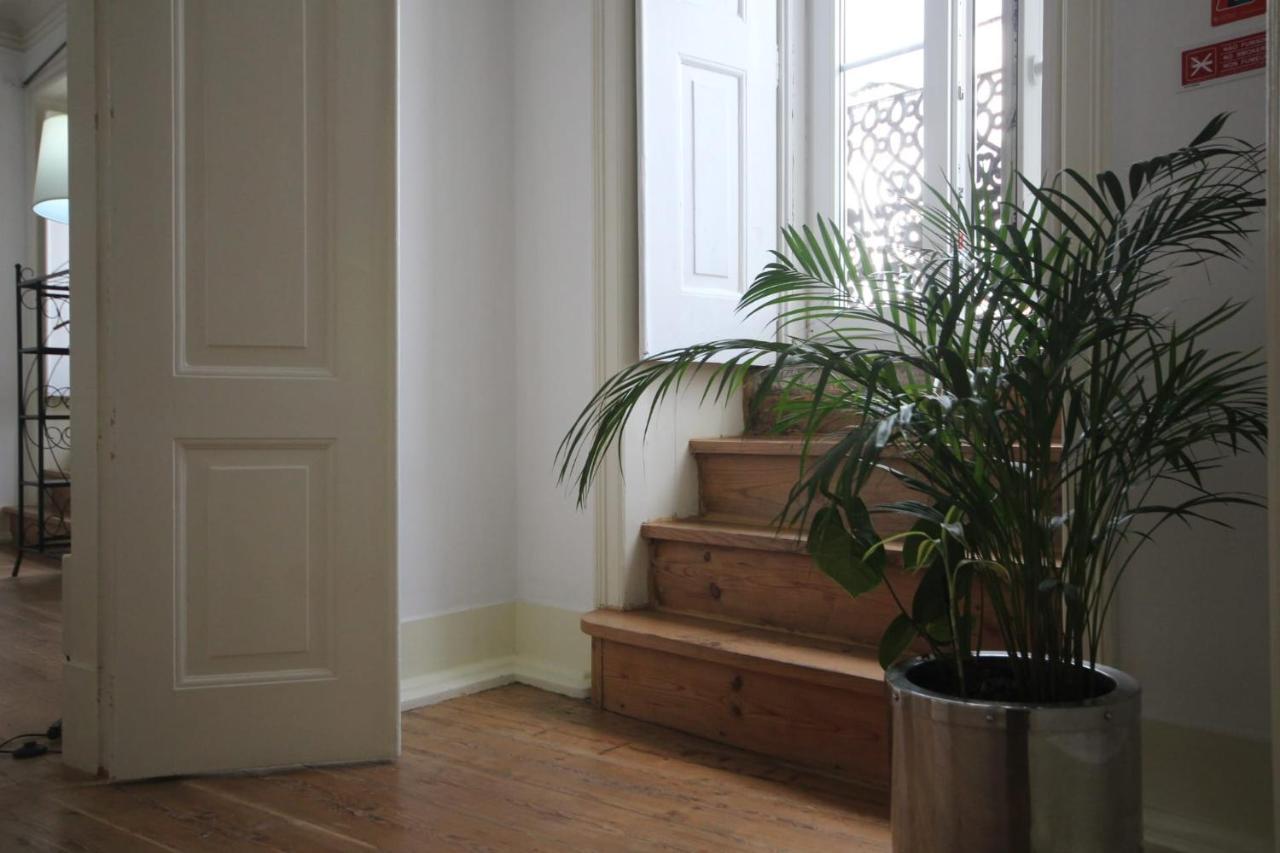Romantic Chiado 7 -Private Small Single Room With No Outside Window Lisboa المظهر الخارجي الصورة