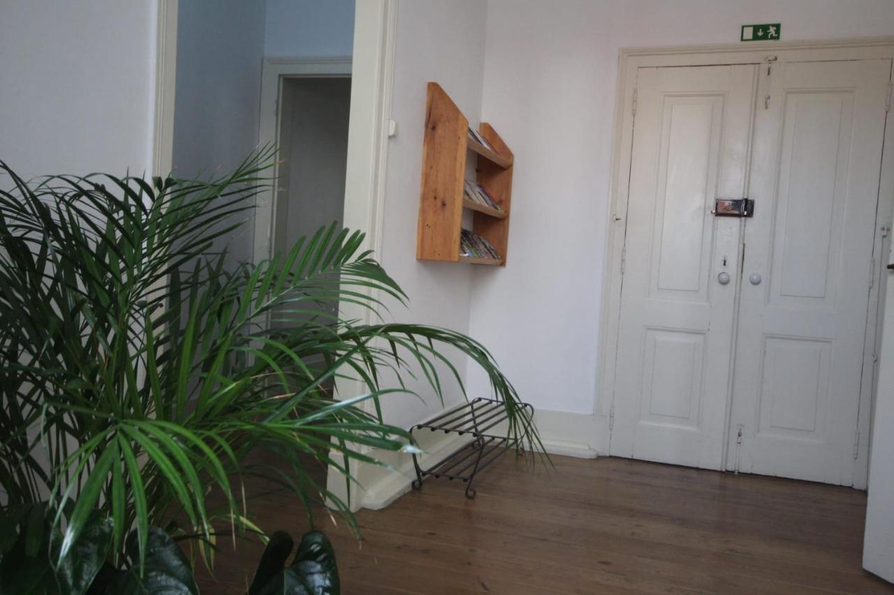 Romantic Chiado 7 -Private Small Single Room With No Outside Window Lisboa المظهر الخارجي الصورة